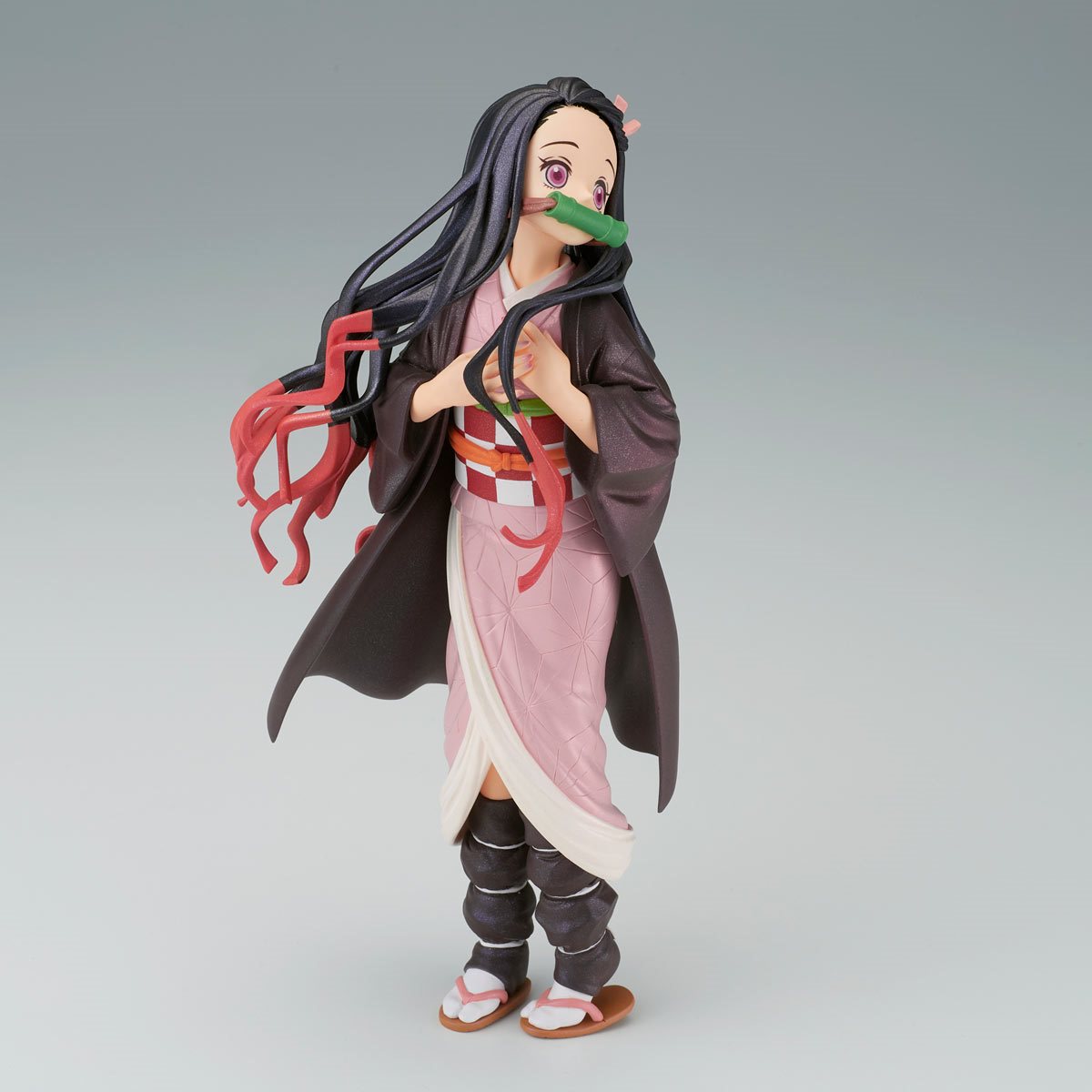 Nezuko Kamado figurine presented by Banpresto. The figure features glitter materials. 